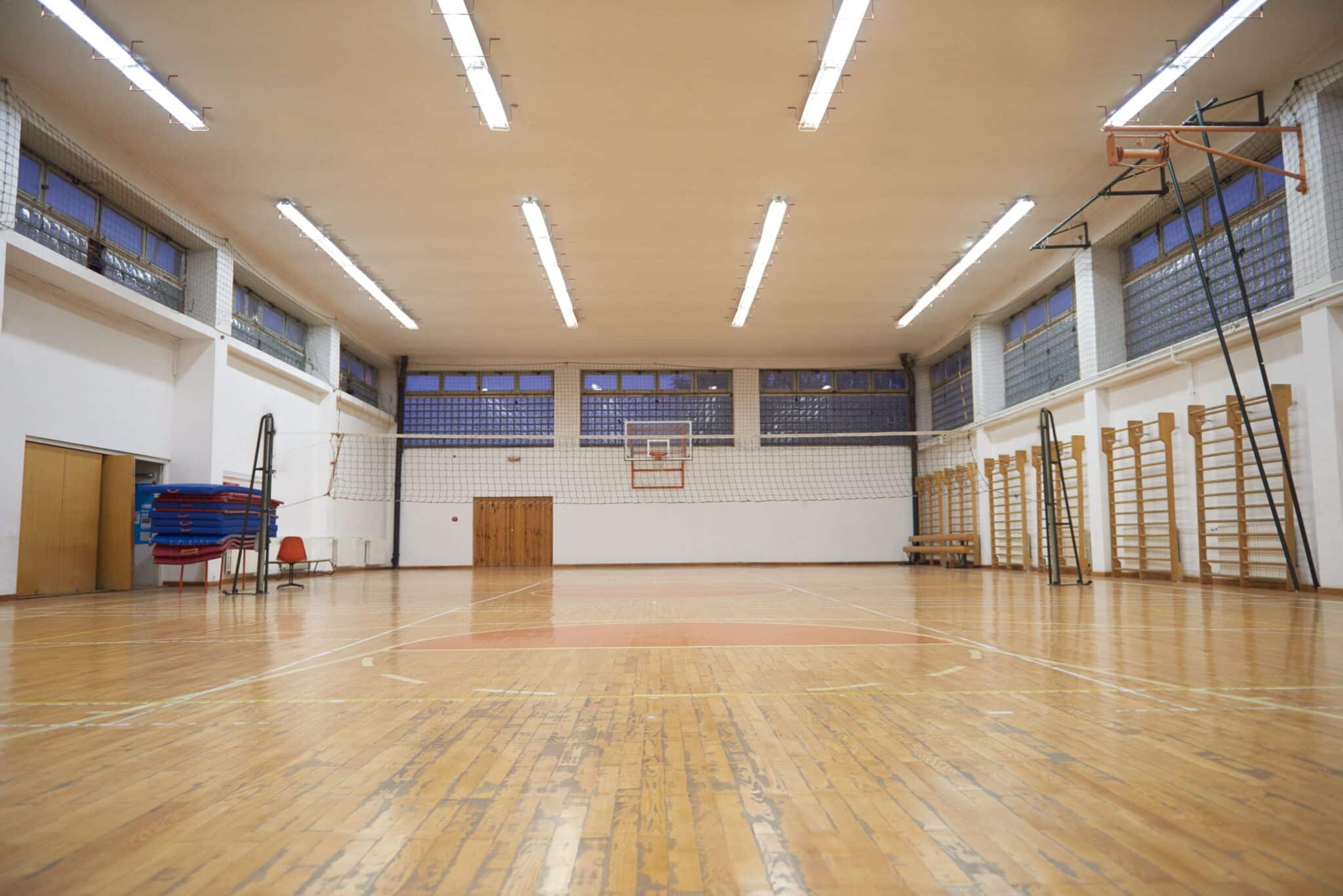 The municipal gym, empty between two bookings